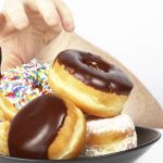 8 начина да избягваме преяждането, докато сме на диета